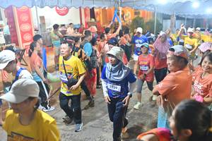 BIB: 3359, 932
                            <button type="button" onclick="openModal(26252633)" class="btn btn-primary btn-sm float-right btn-popup" data-toggle="modal" data-target=".modal-high-quality">
                        <i class="fas fa-shopping-cart"></i> Add to Cart
                    </button>
                                            <button type="button" onclick="isThisMe(26252633, true)" class="btn btn-success btn-sm float-right btn-popup btn-isme hidden" data-toggle="tooltip" data-placement="bottom" title="นี่คือรูปของคุณใช่ไหม คลิกที่นี่เพื่อเอาเข้าอัลบั้ม">
                        <i class="fas fa-plus"></i> Add to album
                    </button>
                    <button type="button" onclick="isThisMe(26252633, false)" class="btn btn-warning btn-sm float-right btn-popup btn-isnotme hidden">
                        <i class="fas fa-ban"></i> Remove from album
                    </button>