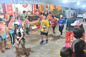 BIB: 4126
                            <button type="button" onclick="openModal(26253420)" class="btn btn-primary btn-sm float-right btn-popup" data-toggle="modal" data-target=".modal-high-quality">
                        <i class="fas fa-shopping-cart"></i> Add to Cart
                    </button>
                                            <button type="button" onclick="isThisMe(26253420, true)" class="btn btn-success btn-sm float-right btn-popup btn-isme hidden" data-toggle="tooltip" data-placement="bottom" title="นี่คือรูปของคุณใช่ไหม คลิกที่นี่เพื่อเอาเข้าอัลบั้ม">
                        <i class="fas fa-plus"></i> Add to album
                    </button>
                    <button type="button" onclick="isThisMe(26253420, false)" class="btn btn-warning btn-sm float-right btn-popup btn-isnotme hidden">
                        <i class="fas fa-ban"></i> Remove from album
                    </button>