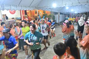 BIB: 310
                            <button type="button" onclick="openModal(26242218)" class="btn btn-primary btn-sm float-right btn-popup" data-toggle="modal" data-target=".modal-high-quality">
                        <i class="fas fa-shopping-cart"></i> Add to Cart
                    </button>
                                            <button type="button" onclick="isThisMe(26242218, true)" class="btn btn-success btn-sm float-right btn-popup btn-isme hidden" data-toggle="tooltip" data-placement="bottom" title="นี่คือรูปของคุณใช่ไหม คลิกที่นี่เพื่อเอาเข้าอัลบั้ม">
                        <i class="fas fa-plus"></i> Add to album
                    </button>
                    <button type="button" onclick="isThisMe(26242218, false)" class="btn btn-warning btn-sm float-right btn-popup btn-isnotme hidden">
                        <i class="fas fa-ban"></i> Remove from album
                    </button>