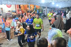 BIB: 4067
                            <button type="button" onclick="openModal(26242607)" class="btn btn-primary btn-sm float-right btn-popup" data-toggle="modal" data-target=".modal-high-quality">
                        <i class="fas fa-shopping-cart"></i> Add to Cart
                    </button>
                                            <button type="button" onclick="isThisMe(26242607, true)" class="btn btn-success btn-sm float-right btn-popup btn-isme hidden" data-toggle="tooltip" data-placement="bottom" title="นี่คือรูปของคุณใช่ไหม คลิกที่นี่เพื่อเอาเข้าอัลบั้ม">
                        <i class="fas fa-plus"></i> Add to album
                    </button>
                    <button type="button" onclick="isThisMe(26242607, false)" class="btn btn-warning btn-sm float-right btn-popup btn-isnotme hidden">
                        <i class="fas fa-ban"></i> Remove from album
                    </button>