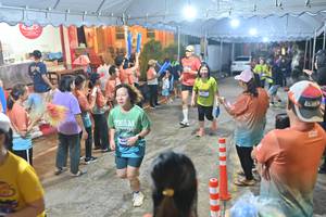 BIB: 440
                            <button type="button" onclick="openModal(26242796)" class="btn btn-primary btn-sm float-right btn-popup" data-toggle="modal" data-target=".modal-high-quality">
                        <i class="fas fa-shopping-cart"></i> Add to Cart
                    </button>
                                            <button type="button" onclick="isThisMe(26242796, true)" class="btn btn-success btn-sm float-right btn-popup btn-isme hidden" data-toggle="tooltip" data-placement="bottom" title="นี่คือรูปของคุณใช่ไหม คลิกที่นี่เพื่อเอาเข้าอัลบั้ม">
                        <i class="fas fa-plus"></i> Add to album
                    </button>
                    <button type="button" onclick="isThisMe(26242796, false)" class="btn btn-warning btn-sm float-right btn-popup btn-isnotme hidden">
                        <i class="fas fa-ban"></i> Remove from album
                    </button>