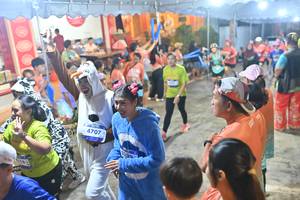 BIB: 214, 4707, 239, 
                            <button type="button" onclick="openModal(26252953)" class="btn btn-primary btn-sm float-right btn-popup" data-toggle="modal" data-target=".modal-high-quality">
                        <i class="fas fa-shopping-cart"></i> Add to Cart
                    </button>
                                            <button type="button" onclick="isThisMe(26252953, true)" class="btn btn-success btn-sm float-right btn-popup btn-isme hidden" data-toggle="tooltip" data-placement="bottom" title="นี่คือรูปของคุณใช่ไหม คลิกที่นี่เพื่อเอาเข้าอัลบั้ม">
                        <i class="fas fa-plus"></i> Add to album
                    </button>
                    <button type="button" onclick="isThisMe(26252953, false)" class="btn btn-warning btn-sm float-right btn-popup btn-isnotme hidden">
                        <i class="fas fa-ban"></i> Remove from album
                    </button>