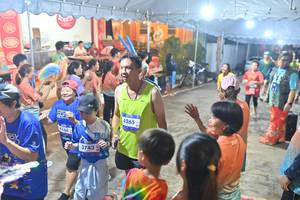 BIB: 168, 3743, 4265
                            <button type="button" onclick="openModal(26253290)" class="btn btn-primary btn-sm float-right btn-popup" data-toggle="modal" data-target=".modal-high-quality">
                        <i class="fas fa-shopping-cart"></i> Add to Cart
                    </button>
                                            <button type="button" onclick="isThisMe(26253290, true)" class="btn btn-success btn-sm float-right btn-popup btn-isme hidden" data-toggle="tooltip" data-placement="bottom" title="นี่คือรูปของคุณใช่ไหม คลิกที่นี่เพื่อเอาเข้าอัลบั้ม">
                        <i class="fas fa-plus"></i> Add to album
                    </button>
                    <button type="button" onclick="isThisMe(26253290, false)" class="btn btn-warning btn-sm float-right btn-popup btn-isnotme hidden">
                        <i class="fas fa-ban"></i> Remove from album
                    </button>