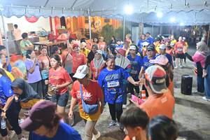 BIB: 4502
                            <button type="button" onclick="openModal(26252797)" class="btn btn-primary btn-sm float-right btn-popup" data-toggle="modal" data-target=".modal-high-quality">
                        <i class="fas fa-shopping-cart"></i> Add to Cart
                    </button>
                                            <button type="button" onclick="isThisMe(26252797, true)" class="btn btn-success btn-sm float-right btn-popup btn-isme hidden" data-toggle="tooltip" data-placement="bottom" title="นี่คือรูปของคุณใช่ไหม คลิกที่นี่เพื่อเอาเข้าอัลบั้ม">
                        <i class="fas fa-plus"></i> Add to album
                    </button>
                    <button type="button" onclick="isThisMe(26252797, false)" class="btn btn-warning btn-sm float-right btn-popup btn-isnotme hidden">
                        <i class="fas fa-ban"></i> Remove from album
                    </button>