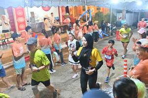 BIB: 30523
                            <button type="button" onclick="openModal(26243233)" class="btn btn-primary btn-sm float-right btn-popup" data-toggle="modal" data-target=".modal-high-quality">
                        <i class="fas fa-shopping-cart"></i> Add to Cart
                    </button>
                                            <button type="button" onclick="isThisMe(26243233, true)" class="btn btn-success btn-sm float-right btn-popup btn-isme hidden" data-toggle="tooltip" data-placement="bottom" title="นี่คือรูปของคุณใช่ไหม คลิกที่นี่เพื่อเอาเข้าอัลบั้ม">
                        <i class="fas fa-plus"></i> Add to album
                    </button>
                    <button type="button" onclick="isThisMe(26243233, false)" class="btn btn-warning btn-sm float-right btn-popup btn-isnotme hidden">
                        <i class="fas fa-ban"></i> Remove from album
                    </button>