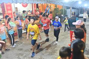 BIB: 126, 629
                            <button type="button" onclick="openModal(26253436)" class="btn btn-primary btn-sm float-right btn-popup" data-toggle="modal" data-target=".modal-high-quality">
                        <i class="fas fa-shopping-cart"></i> Add to Cart
                    </button>
                                            <button type="button" onclick="isThisMe(26253436, true)" class="btn btn-success btn-sm float-right btn-popup btn-isme hidden" data-toggle="tooltip" data-placement="bottom" title="นี่คือรูปของคุณใช่ไหม คลิกที่นี่เพื่อเอาเข้าอัลบั้ม">
                        <i class="fas fa-plus"></i> Add to album
                    </button>
                    <button type="button" onclick="isThisMe(26253436, false)" class="btn btn-warning btn-sm float-right btn-popup btn-isnotme hidden">
                        <i class="fas fa-ban"></i> Remove from album
                    </button>