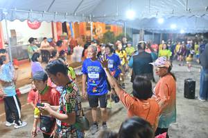 BIB: 3956
                            <button type="button" onclick="openModal(26253352)" class="btn btn-primary btn-sm float-right btn-popup" data-toggle="modal" data-target=".modal-high-quality">
                        <i class="fas fa-shopping-cart"></i> Add to Cart
                    </button>
                                            <button type="button" onclick="isThisMe(26253352, true)" class="btn btn-success btn-sm float-right btn-popup btn-isme hidden" data-toggle="tooltip" data-placement="bottom" title="นี่คือรูปของคุณใช่ไหม คลิกที่นี่เพื่อเอาเข้าอัลบั้ม">
                        <i class="fas fa-plus"></i> Add to album
                    </button>
                    <button type="button" onclick="isThisMe(26253352, false)" class="btn btn-warning btn-sm float-right btn-popup btn-isnotme hidden">
                        <i class="fas fa-ban"></i> Remove from album
                    </button>