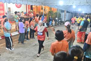 BIB: 3832
                            <button type="button" onclick="openModal(26253308)" class="btn btn-primary btn-sm float-right btn-popup" data-toggle="modal" data-target=".modal-high-quality">
                        <i class="fas fa-shopping-cart"></i> Add to Cart
                    </button>
                                            <button type="button" onclick="isThisMe(26253308, true)" class="btn btn-success btn-sm float-right btn-popup btn-isme hidden" data-toggle="tooltip" data-placement="bottom" title="นี่คือรูปของคุณใช่ไหม คลิกที่นี่เพื่อเอาเข้าอัลบั้ม">
                        <i class="fas fa-plus"></i> Add to album
                    </button>
                    <button type="button" onclick="isThisMe(26253308, false)" class="btn btn-warning btn-sm float-right btn-popup btn-isnotme hidden">
                        <i class="fas fa-ban"></i> Remove from album
                    </button>