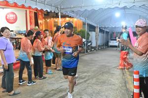 BIB: 464
                            <button type="button" onclick="openModal(26240955)" class="btn btn-primary btn-sm float-right btn-popup" data-toggle="modal" data-target=".modal-high-quality">
                        <i class="fas fa-shopping-cart"></i> Add to Cart
                    </button>
                                            <button type="button" onclick="isThisMe(26240955, true)" class="btn btn-success btn-sm float-right btn-popup btn-isme hidden" data-toggle="tooltip" data-placement="bottom" title="นี่คือรูปของคุณใช่ไหม คลิกที่นี่เพื่อเอาเข้าอัลบั้ม">
                        <i class="fas fa-plus"></i> Add to album
                    </button>
                    <button type="button" onclick="isThisMe(26240955, false)" class="btn btn-warning btn-sm float-right btn-popup btn-isnotme hidden">
                        <i class="fas fa-ban"></i> Remove from album
                    </button>