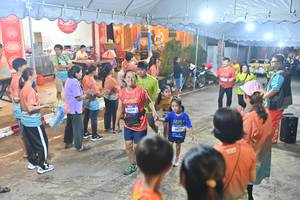 BIB: 3604, 3077
                            <button type="button" onclick="openModal(26253233)" class="btn btn-primary btn-sm float-right btn-popup" data-toggle="modal" data-target=".modal-high-quality">
                        <i class="fas fa-shopping-cart"></i> Add to Cart
                    </button>
                                            <button type="button" onclick="isThisMe(26253233, true)" class="btn btn-success btn-sm float-right btn-popup btn-isme hidden" data-toggle="tooltip" data-placement="bottom" title="นี่คือรูปของคุณใช่ไหม คลิกที่นี่เพื่อเอาเข้าอัลบั้ม">
                        <i class="fas fa-plus"></i> Add to album
                    </button>
                    <button type="button" onclick="isThisMe(26253233, false)" class="btn btn-warning btn-sm float-right btn-popup btn-isnotme hidden">
                        <i class="fas fa-ban"></i> Remove from album
                    </button>