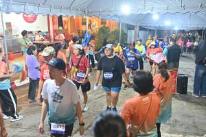 BIB: 4409, 4408, 3081
                            <button type="button" onclick="openModal(26253161)" class="btn btn-primary btn-sm float-right btn-popup" data-toggle="modal" data-target=".modal-high-quality">
                        <i class="fas fa-shopping-cart"></i> Add to Cart
                    </button>
                                            <button type="button" onclick="isThisMe(26253161, true)" class="btn btn-success btn-sm float-right btn-popup btn-isme hidden" data-toggle="tooltip" data-placement="bottom" title="นี่คือรูปของคุณใช่ไหม คลิกที่นี่เพื่อเอาเข้าอัลบั้ม">
                        <i class="fas fa-plus"></i> Add to album
                    </button>
                    <button type="button" onclick="isThisMe(26253161, false)" class="btn btn-warning btn-sm float-right btn-popup btn-isnotme hidden">
                        <i class="fas fa-ban"></i> Remove from album
                    </button>