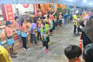 BIB: 4672
                            <button type="button" onclick="openModal(26242528)" class="btn btn-primary btn-sm float-right btn-popup" data-toggle="modal" data-target=".modal-high-quality">
                        <i class="fas fa-shopping-cart"></i> Add to Cart
                    </button>
                                            <button type="button" onclick="isThisMe(26242528, true)" class="btn btn-success btn-sm float-right btn-popup btn-isme hidden" data-toggle="tooltip" data-placement="bottom" title="นี่คือรูปของคุณใช่ไหม คลิกที่นี่เพื่อเอาเข้าอัลบั้ม">
                        <i class="fas fa-plus"></i> Add to album
                    </button>
                    <button type="button" onclick="isThisMe(26242528, false)" class="btn btn-warning btn-sm float-right btn-popup btn-isnotme hidden">
                        <i class="fas fa-ban"></i> Remove from album
                    </button>