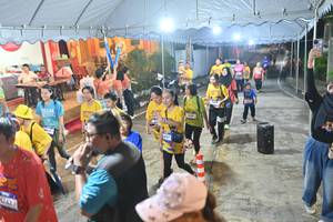 BIB: 919, 457, 1530
                            <button type="button" onclick="openModal(26253560)" class="btn btn-primary btn-sm float-right btn-popup" data-toggle="modal" data-target=".modal-high-quality">
                        <i class="fas fa-shopping-cart"></i> Add to Cart
                    </button>
                                            <button type="button" onclick="isThisMe(26253560, true)" class="btn btn-success btn-sm float-right btn-popup btn-isme hidden" data-toggle="tooltip" data-placement="bottom" title="นี่คือรูปของคุณใช่ไหม คลิกที่นี่เพื่อเอาเข้าอัลบั้ม">
                        <i class="fas fa-plus"></i> Add to album
                    </button>
                    <button type="button" onclick="isThisMe(26253560, false)" class="btn btn-warning btn-sm float-right btn-popup btn-isnotme hidden">
                        <i class="fas fa-ban"></i> Remove from album
                    </button>