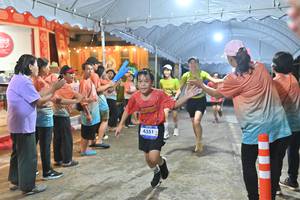 BIB: 4351, 
                            <button type="button" onclick="openModal(26240966)" class="btn btn-primary btn-sm float-right btn-popup" data-toggle="modal" data-target=".modal-high-quality">
                        <i class="fas fa-shopping-cart"></i> Add to Cart
                    </button>
                                            <button type="button" onclick="isThisMe(26240966, true)" class="btn btn-success btn-sm float-right btn-popup btn-isme hidden" data-toggle="tooltip" data-placement="bottom" title="นี่คือรูปของคุณใช่ไหม คลิกที่นี่เพื่อเอาเข้าอัลบั้ม">
                        <i class="fas fa-plus"></i> Add to album
                    </button>
                    <button type="button" onclick="isThisMe(26240966, false)" class="btn btn-warning btn-sm float-right btn-popup btn-isnotme hidden">
                        <i class="fas fa-ban"></i> Remove from album
                    </button>