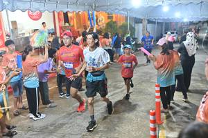 BIB: 4014
                            <button type="button" onclick="openModal(26241693)" class="btn btn-primary btn-sm float-right btn-popup" data-toggle="modal" data-target=".modal-high-quality">
                        <i class="fas fa-shopping-cart"></i> Add to Cart
                    </button>
                                            <button type="button" onclick="isThisMe(26241693, true)" class="btn btn-success btn-sm float-right btn-popup btn-isme hidden" data-toggle="tooltip" data-placement="bottom" title="นี่คือรูปของคุณใช่ไหม คลิกที่นี่เพื่อเอาเข้าอัลบั้ม">
                        <i class="fas fa-plus"></i> Add to album
                    </button>
                    <button type="button" onclick="isThisMe(26241693, false)" class="btn btn-warning btn-sm float-right btn-popup btn-isnotme hidden">
                        <i class="fas fa-ban"></i> Remove from album
                    </button>