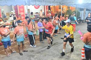 BIB: 4003
                            <button type="button" onclick="openModal(26252527)" class="btn btn-primary btn-sm float-right btn-popup" data-toggle="modal" data-target=".modal-high-quality">
                        <i class="fas fa-shopping-cart"></i> Add to Cart
                    </button>
                                            <button type="button" onclick="isThisMe(26252527, true)" class="btn btn-success btn-sm float-right btn-popup btn-isme hidden" data-toggle="tooltip" data-placement="bottom" title="นี่คือรูปของคุณใช่ไหม คลิกที่นี่เพื่อเอาเข้าอัลบั้ม">
                        <i class="fas fa-plus"></i> Add to album
                    </button>
                    <button type="button" onclick="isThisMe(26252527, false)" class="btn btn-warning btn-sm float-right btn-popup btn-isnotme hidden">
                        <i class="fas fa-ban"></i> Remove from album
                    </button>