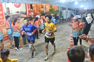 BIB: 1964
                            <button type="button" onclick="openModal(26242138)" class="btn btn-primary btn-sm float-right btn-popup" data-toggle="modal" data-target=".modal-high-quality">
                        <i class="fas fa-shopping-cart"></i> Add to Cart
                    </button>
                                            <button type="button" onclick="isThisMe(26242138, true)" class="btn btn-success btn-sm float-right btn-popup btn-isme hidden" data-toggle="tooltip" data-placement="bottom" title="นี่คือรูปของคุณใช่ไหม คลิกที่นี่เพื่อเอาเข้าอัลบั้ม">
                        <i class="fas fa-plus"></i> Add to album
                    </button>
                    <button type="button" onclick="isThisMe(26242138, false)" class="btn btn-warning btn-sm float-right btn-popup btn-isnotme hidden">
                        <i class="fas fa-ban"></i> Remove from album
                    </button>