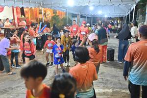 BIB: 4939, 310
                            <button type="button" onclick="openModal(26253199)" class="btn btn-primary btn-sm float-right btn-popup" data-toggle="modal" data-target=".modal-high-quality">
                        <i class="fas fa-shopping-cart"></i> Add to Cart
                    </button>
                                            <button type="button" onclick="isThisMe(26253199, true)" class="btn btn-success btn-sm float-right btn-popup btn-isme hidden" data-toggle="tooltip" data-placement="bottom" title="นี่คือรูปของคุณใช่ไหม คลิกที่นี่เพื่อเอาเข้าอัลบั้ม">
                        <i class="fas fa-plus"></i> Add to album
                    </button>
                    <button type="button" onclick="isThisMe(26253199, false)" class="btn btn-warning btn-sm float-right btn-popup btn-isnotme hidden">
                        <i class="fas fa-ban"></i> Remove from album
                    </button>