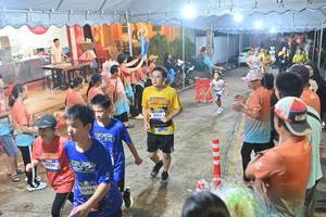 BIB: 3237, 1098, 3941
                            <button type="button" onclick="openModal(26243205)" class="btn btn-primary btn-sm float-right btn-popup" data-toggle="modal" data-target=".modal-high-quality">
                        <i class="fas fa-shopping-cart"></i> Add to Cart
                    </button>
                                            <button type="button" onclick="isThisMe(26243205, true)" class="btn btn-success btn-sm float-right btn-popup btn-isme hidden" data-toggle="tooltip" data-placement="bottom" title="นี่คือรูปของคุณใช่ไหม คลิกที่นี่เพื่อเอาเข้าอัลบั้ม">
                        <i class="fas fa-plus"></i> Add to album
                    </button>
                    <button type="button" onclick="isThisMe(26243205, false)" class="btn btn-warning btn-sm float-right btn-popup btn-isnotme hidden">
                        <i class="fas fa-ban"></i> Remove from album
                    </button>