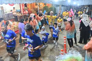 BIB: 457, 4450
                            <button type="button" onclick="openModal(26243130)" class="btn btn-primary btn-sm float-right btn-popup" data-toggle="modal" data-target=".modal-high-quality">
                        <i class="fas fa-shopping-cart"></i> Add to Cart
                    </button>
                                            <button type="button" onclick="isThisMe(26243130, true)" class="btn btn-success btn-sm float-right btn-popup btn-isme hidden" data-toggle="tooltip" data-placement="bottom" title="นี่คือรูปของคุณใช่ไหม คลิกที่นี่เพื่อเอาเข้าอัลบั้ม">
                        <i class="fas fa-plus"></i> Add to album
                    </button>
                    <button type="button" onclick="isThisMe(26243130, false)" class="btn btn-warning btn-sm float-right btn-popup btn-isnotme hidden">
                        <i class="fas fa-ban"></i> Remove from album
                    </button>