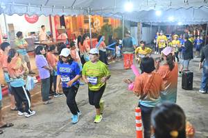 BIB: 2000
                            <button type="button" onclick="openModal(26252479)" class="btn btn-primary btn-sm float-right btn-popup" data-toggle="modal" data-target=".modal-high-quality">
                        <i class="fas fa-shopping-cart"></i> Add to Cart
                    </button>
                                            <button type="button" onclick="isThisMe(26252479, true)" class="btn btn-success btn-sm float-right btn-popup btn-isme hidden" data-toggle="tooltip" data-placement="bottom" title="นี่คือรูปของคุณใช่ไหม คลิกที่นี่เพื่อเอาเข้าอัลบั้ม">
                        <i class="fas fa-plus"></i> Add to album
                    </button>
                    <button type="button" onclick="isThisMe(26252479, false)" class="btn btn-warning btn-sm float-right btn-popup btn-isnotme hidden">
                        <i class="fas fa-ban"></i> Remove from album
                    </button>