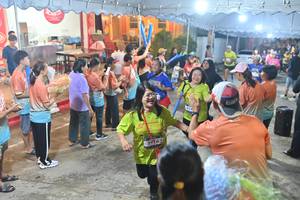 BIB: 3976
                            <button type="button" onclick="openModal(26242825)" class="btn btn-primary btn-sm float-right btn-popup" data-toggle="modal" data-target=".modal-high-quality">
                        <i class="fas fa-shopping-cart"></i> Add to Cart
                    </button>
                                            <button type="button" onclick="isThisMe(26242825, true)" class="btn btn-success btn-sm float-right btn-popup btn-isme hidden" data-toggle="tooltip" data-placement="bottom" title="นี่คือรูปของคุณใช่ไหม คลิกที่นี่เพื่อเอาเข้าอัลบั้ม">
                        <i class="fas fa-plus"></i> Add to album
                    </button>
                    <button type="button" onclick="isThisMe(26242825, false)" class="btn btn-warning btn-sm float-right btn-popup btn-isnotme hidden">
                        <i class="fas fa-ban"></i> Remove from album
                    </button>