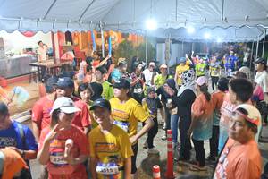 BIB: 334, 3315
                            <button type="button" onclick="openModal(26243159)" class="btn btn-primary btn-sm float-right btn-popup" data-toggle="modal" data-target=".modal-high-quality">
                        <i class="fas fa-shopping-cart"></i> Add to Cart
                    </button>
                                            <button type="button" onclick="isThisMe(26243159, true)" class="btn btn-success btn-sm float-right btn-popup btn-isme hidden" data-toggle="tooltip" data-placement="bottom" title="นี่คือรูปของคุณใช่ไหม คลิกที่นี่เพื่อเอาเข้าอัลบั้ม">
                        <i class="fas fa-plus"></i> Add to album
                    </button>
                    <button type="button" onclick="isThisMe(26243159, false)" class="btn btn-warning btn-sm float-right btn-popup btn-isnotme hidden">
                        <i class="fas fa-ban"></i> Remove from album
                    </button>