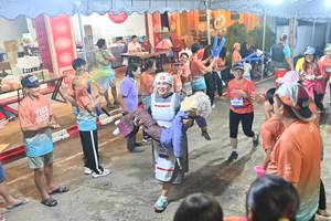 BIB: 342, 3439
                            <button type="button" onclick="openModal(26252741)" class="btn btn-primary btn-sm float-right btn-popup" data-toggle="modal" data-target=".modal-high-quality">
                        <i class="fas fa-shopping-cart"></i> Add to Cart
                    </button>
                                            <button type="button" onclick="isThisMe(26252741, true)" class="btn btn-success btn-sm float-right btn-popup btn-isme hidden" data-toggle="tooltip" data-placement="bottom" title="นี่คือรูปของคุณใช่ไหม คลิกที่นี่เพื่อเอาเข้าอัลบั้ม">
                        <i class="fas fa-plus"></i> Add to album
                    </button>
                    <button type="button" onclick="isThisMe(26252741, false)" class="btn btn-warning btn-sm float-right btn-popup btn-isnotme hidden">
                        <i class="fas fa-ban"></i> Remove from album
                    </button>