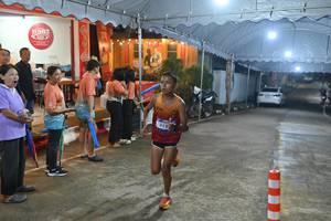 BIB: 312
                            <button type="button" onclick="openModal(26239939)" class="btn btn-primary btn-sm float-right btn-popup" data-toggle="modal" data-target=".modal-high-quality">
                        <i class="fas fa-shopping-cart"></i> Add to Cart
                    </button>
                                            <button type="button" onclick="isThisMe(26239939, true)" class="btn btn-success btn-sm float-right btn-popup btn-isme hidden" data-toggle="tooltip" data-placement="bottom" title="นี่คือรูปของคุณใช่ไหม คลิกที่นี่เพื่อเอาเข้าอัลบั้ม">
                        <i class="fas fa-plus"></i> Add to album
                    </button>
                    <button type="button" onclick="isThisMe(26239939, false)" class="btn btn-warning btn-sm float-right btn-popup btn-isnotme hidden">
                        <i class="fas fa-ban"></i> Remove from album
                    </button>