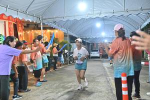 BIB: 3305
                            <button type="button" onclick="openModal(26241043)" class="btn btn-primary btn-sm float-right btn-popup" data-toggle="modal" data-target=".modal-high-quality">
                        <i class="fas fa-shopping-cart"></i> Add to Cart
                    </button>
                                            <button type="button" onclick="isThisMe(26241043, true)" class="btn btn-success btn-sm float-right btn-popup btn-isme hidden" data-toggle="tooltip" data-placement="bottom" title="นี่คือรูปของคุณใช่ไหม คลิกที่นี่เพื่อเอาเข้าอัลบั้ม">
                        <i class="fas fa-plus"></i> Add to album
                    </button>
                    <button type="button" onclick="isThisMe(26241043, false)" class="btn btn-warning btn-sm float-right btn-popup btn-isnotme hidden">
                        <i class="fas fa-ban"></i> Remove from album
                    </button>