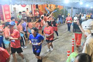 BIB: 3729
                            <button type="button" onclick="openModal(26251852)" class="btn btn-primary btn-sm float-right btn-popup" data-toggle="modal" data-target=".modal-high-quality">
                        <i class="fas fa-shopping-cart"></i> Add to Cart
                    </button>
                                            <button type="button" onclick="isThisMe(26251852, true)" class="btn btn-success btn-sm float-right btn-popup btn-isme hidden" data-toggle="tooltip" data-placement="bottom" title="นี่คือรูปของคุณใช่ไหม คลิกที่นี่เพื่อเอาเข้าอัลบั้ม">
                        <i class="fas fa-plus"></i> Add to album
                    </button>
                    <button type="button" onclick="isThisMe(26251852, false)" class="btn btn-warning btn-sm float-right btn-popup btn-isnotme hidden">
                        <i class="fas fa-ban"></i> Remove from album
                    </button>