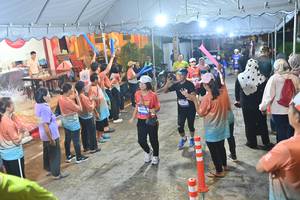 BIB: 145
                            <button type="button" onclick="openModal(26243075)" class="btn btn-primary btn-sm float-right btn-popup" data-toggle="modal" data-target=".modal-high-quality">
                        <i class="fas fa-shopping-cart"></i> Add to Cart
                    </button>
                                            <button type="button" onclick="isThisMe(26243075, true)" class="btn btn-success btn-sm float-right btn-popup btn-isme hidden" data-toggle="tooltip" data-placement="bottom" title="นี่คือรูปของคุณใช่ไหม คลิกที่นี่เพื่อเอาเข้าอัลบั้ม">
                        <i class="fas fa-plus"></i> Add to album
                    </button>
                    <button type="button" onclick="isThisMe(26243075, false)" class="btn btn-warning btn-sm float-right btn-popup btn-isnotme hidden">
                        <i class="fas fa-ban"></i> Remove from album
                    </button>