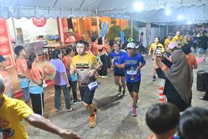 BIB: 4709, 3437
                            <button type="button" onclick="openModal(26242553)" class="btn btn-primary btn-sm float-right btn-popup" data-toggle="modal" data-target=".modal-high-quality">
                        <i class="fas fa-shopping-cart"></i> Add to Cart
                    </button>
                                            <button type="button" onclick="isThisMe(26242553, true)" class="btn btn-success btn-sm float-right btn-popup btn-isme hidden" data-toggle="tooltip" data-placement="bottom" title="นี่คือรูปของคุณใช่ไหม คลิกที่นี่เพื่อเอาเข้าอัลบั้ม">
                        <i class="fas fa-plus"></i> Add to album
                    </button>
                    <button type="button" onclick="isThisMe(26242553, false)" class="btn btn-warning btn-sm float-right btn-popup btn-isnotme hidden">
                        <i class="fas fa-ban"></i> Remove from album
                    </button>