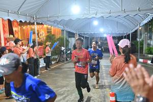 BIB: 136
                            <button type="button" onclick="openModal(26240690)" class="btn btn-primary btn-sm float-right btn-popup" data-toggle="modal" data-target=".modal-high-quality">
                        <i class="fas fa-shopping-cart"></i> Add to Cart
                    </button>
                                            <button type="button" onclick="isThisMe(26240690, true)" class="btn btn-success btn-sm float-right btn-popup btn-isme hidden" data-toggle="tooltip" data-placement="bottom" title="นี่คือรูปของคุณใช่ไหม คลิกที่นี่เพื่อเอาเข้าอัลบั้ม">
                        <i class="fas fa-plus"></i> Add to album
                    </button>
                    <button type="button" onclick="isThisMe(26240690, false)" class="btn btn-warning btn-sm float-right btn-popup btn-isnotme hidden">
                        <i class="fas fa-ban"></i> Remove from album
                    </button>