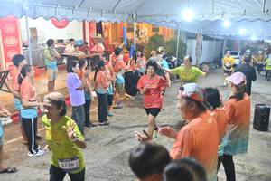 BIB: 3126
                            <button type="button" onclick="openModal(26252719)" class="btn btn-primary btn-sm float-right btn-popup" data-toggle="modal" data-target=".modal-high-quality">
                        <i class="fas fa-shopping-cart"></i> Add to Cart
                    </button>
                                            <button type="button" onclick="isThisMe(26252719, true)" class="btn btn-success btn-sm float-right btn-popup btn-isme hidden" data-toggle="tooltip" data-placement="bottom" title="นี่คือรูปของคุณใช่ไหม คลิกที่นี่เพื่อเอาเข้าอัลบั้ม">
                        <i class="fas fa-plus"></i> Add to album
                    </button>
                    <button type="button" onclick="isThisMe(26252719, false)" class="btn btn-warning btn-sm float-right btn-popup btn-isnotme hidden">
                        <i class="fas fa-ban"></i> Remove from album
                    </button>