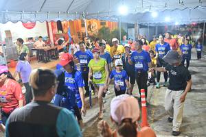 BIB: 4753, 3310, 3624
                            <button type="button" onclick="openModal(26253537)" class="btn btn-primary btn-sm float-right btn-popup" data-toggle="modal" data-target=".modal-high-quality">
                        <i class="fas fa-shopping-cart"></i> Add to Cart
                    </button>
                                            <button type="button" onclick="isThisMe(26253537, true)" class="btn btn-success btn-sm float-right btn-popup btn-isme hidden" data-toggle="tooltip" data-placement="bottom" title="นี่คือรูปของคุณใช่ไหม คลิกที่นี่เพื่อเอาเข้าอัลบั้ม">
                        <i class="fas fa-plus"></i> Add to album
                    </button>
                    <button type="button" onclick="isThisMe(26253537, false)" class="btn btn-warning btn-sm float-right btn-popup btn-isnotme hidden">
                        <i class="fas fa-ban"></i> Remove from album
                    </button>