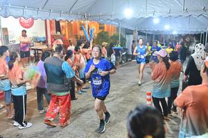 BIB: 4911
                            <button type="button" onclick="openModal(26242929)" class="btn btn-primary btn-sm float-right btn-popup" data-toggle="modal" data-target=".modal-high-quality">
                        <i class="fas fa-shopping-cart"></i> Add to Cart
                    </button>
                                            <button type="button" onclick="isThisMe(26242929, true)" class="btn btn-success btn-sm float-right btn-popup btn-isme hidden" data-toggle="tooltip" data-placement="bottom" title="นี่คือรูปของคุณใช่ไหม คลิกที่นี่เพื่อเอาเข้าอัลบั้ม">
                        <i class="fas fa-plus"></i> Add to album
                    </button>
                    <button type="button" onclick="isThisMe(26242929, false)" class="btn btn-warning btn-sm float-right btn-popup btn-isnotme hidden">
                        <i class="fas fa-ban"></i> Remove from album
                    </button>