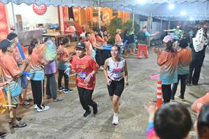 BIB: 500, 3300
                            <button type="button" onclick="openModal(26241947)" class="btn btn-primary btn-sm float-right btn-popup" data-toggle="modal" data-target=".modal-high-quality">
                        <i class="fas fa-shopping-cart"></i> Add to Cart
                    </button>
                                            <button type="button" onclick="isThisMe(26241947, true)" class="btn btn-success btn-sm float-right btn-popup btn-isme hidden" data-toggle="tooltip" data-placement="bottom" title="นี่คือรูปของคุณใช่ไหม คลิกที่นี่เพื่อเอาเข้าอัลบั้ม">
                        <i class="fas fa-plus"></i> Add to album
                    </button>
                    <button type="button" onclick="isThisMe(26241947, false)" class="btn btn-warning btn-sm float-right btn-popup btn-isnotme hidden">
                        <i class="fas fa-ban"></i> Remove from album
                    </button>