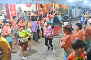 BIB: 4643
                            <button type="button" onclick="openModal(26252689)" class="btn btn-primary btn-sm float-right btn-popup" data-toggle="modal" data-target=".modal-high-quality">
                        <i class="fas fa-shopping-cart"></i> Add to Cart
                    </button>
                                            <button type="button" onclick="isThisMe(26252689, true)" class="btn btn-success btn-sm float-right btn-popup btn-isme hidden" data-toggle="tooltip" data-placement="bottom" title="นี่คือรูปของคุณใช่ไหม คลิกที่นี่เพื่อเอาเข้าอัลบั้ม">
                        <i class="fas fa-plus"></i> Add to album
                    </button>
                    <button type="button" onclick="isThisMe(26252689, false)" class="btn btn-warning btn-sm float-right btn-popup btn-isnotme hidden">
                        <i class="fas fa-ban"></i> Remove from album
                    </button>