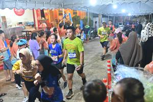 BIB: 4067
                            <button type="button" onclick="openModal(26242609)" class="btn btn-primary btn-sm float-right btn-popup" data-toggle="modal" data-target=".modal-high-quality">
                        <i class="fas fa-shopping-cart"></i> Add to Cart
                    </button>
                                            <button type="button" onclick="isThisMe(26242609, true)" class="btn btn-success btn-sm float-right btn-popup btn-isme hidden" data-toggle="tooltip" data-placement="bottom" title="นี่คือรูปของคุณใช่ไหม คลิกที่นี่เพื่อเอาเข้าอัลบั้ม">
                        <i class="fas fa-plus"></i> Add to album
                    </button>
                    <button type="button" onclick="isThisMe(26242609, false)" class="btn btn-warning btn-sm float-right btn-popup btn-isnotme hidden">
                        <i class="fas fa-ban"></i> Remove from album
                    </button>