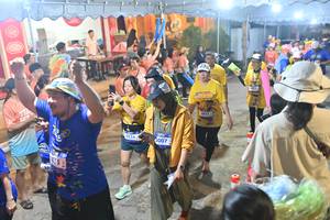 BIB: 1116, 3007, 2977
                            <button type="button" onclick="openModal(26252148)" class="btn btn-primary btn-sm float-right btn-popup" data-toggle="modal" data-target=".modal-high-quality">
                        <i class="fas fa-shopping-cart"></i> Add to Cart
                    </button>
                                            <button type="button" onclick="isThisMe(26252148, true)" class="btn btn-success btn-sm float-right btn-popup btn-isme hidden" data-toggle="tooltip" data-placement="bottom" title="นี่คือรูปของคุณใช่ไหม คลิกที่นี่เพื่อเอาเข้าอัลบั้ม">
                        <i class="fas fa-plus"></i> Add to album
                    </button>
                    <button type="button" onclick="isThisMe(26252148, false)" class="btn btn-warning btn-sm float-right btn-popup btn-isnotme hidden">
                        <i class="fas fa-ban"></i> Remove from album
                    </button>