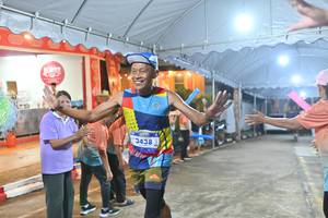 BIB: 3438
                            <button type="button" onclick="openModal(26241053)" class="btn btn-primary btn-sm float-right btn-popup" data-toggle="modal" data-target=".modal-high-quality">
                        <i class="fas fa-shopping-cart"></i> Add to Cart
                    </button>
                                            <button type="button" onclick="isThisMe(26241053, true)" class="btn btn-success btn-sm float-right btn-popup btn-isme hidden" data-toggle="tooltip" data-placement="bottom" title="นี่คือรูปของคุณใช่ไหม คลิกที่นี่เพื่อเอาเข้าอัลบั้ม">
                        <i class="fas fa-plus"></i> Add to album
                    </button>
                    <button type="button" onclick="isThisMe(26241053, false)" class="btn btn-warning btn-sm float-right btn-popup btn-isnotme hidden">
                        <i class="fas fa-ban"></i> Remove from album
                    </button>