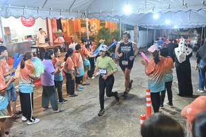 BIB: 3413
                            <button type="button" onclick="openModal(26241862)" class="btn btn-primary btn-sm float-right btn-popup" data-toggle="modal" data-target=".modal-high-quality">
                        <i class="fas fa-shopping-cart"></i> Add to Cart
                    </button>
                                            <button type="button" onclick="isThisMe(26241862, true)" class="btn btn-success btn-sm float-right btn-popup btn-isme hidden" data-toggle="tooltip" data-placement="bottom" title="นี่คือรูปของคุณใช่ไหม คลิกที่นี่เพื่อเอาเข้าอัลบั้ม">
                        <i class="fas fa-plus"></i> Add to album
                    </button>
                    <button type="button" onclick="isThisMe(26241862, false)" class="btn btn-warning btn-sm float-right btn-popup btn-isnotme hidden">
                        <i class="fas fa-ban"></i> Remove from album
                    </button>