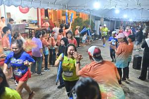 BIB: 4147
                            <button type="button" onclick="openModal(26242839)" class="btn btn-primary btn-sm float-right btn-popup" data-toggle="modal" data-target=".modal-high-quality">
                        <i class="fas fa-shopping-cart"></i> Add to Cart
                    </button>
                                            <button type="button" onclick="isThisMe(26242839, true)" class="btn btn-success btn-sm float-right btn-popup btn-isme hidden" data-toggle="tooltip" data-placement="bottom" title="นี่คือรูปของคุณใช่ไหม คลิกที่นี่เพื่อเอาเข้าอัลบั้ม">
                        <i class="fas fa-plus"></i> Add to album
                    </button>
                    <button type="button" onclick="isThisMe(26242839, false)" class="btn btn-warning btn-sm float-right btn-popup btn-isnotme hidden">
                        <i class="fas fa-ban"></i> Remove from album
                    </button>