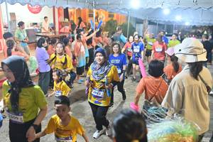 BIB: 3309, 3983
                            <button type="button" onclick="openModal(26252335)" class="btn btn-primary btn-sm float-right btn-popup" data-toggle="modal" data-target=".modal-high-quality">
                        <i class="fas fa-shopping-cart"></i> Add to Cart
                    </button>
                                            <button type="button" onclick="isThisMe(26252335, true)" class="btn btn-success btn-sm float-right btn-popup btn-isme hidden" data-toggle="tooltip" data-placement="bottom" title="นี่คือรูปของคุณใช่ไหม คลิกที่นี่เพื่อเอาเข้าอัลบั้ม">
                        <i class="fas fa-plus"></i> Add to album
                    </button>
                    <button type="button" onclick="isThisMe(26252335, false)" class="btn btn-warning btn-sm float-right btn-popup btn-isnotme hidden">
                        <i class="fas fa-ban"></i> Remove from album
                    </button>