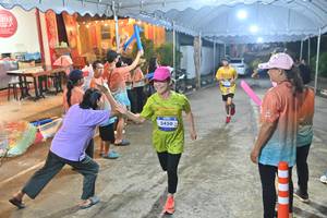 BIB: 3450
                            <button type="button" onclick="openModal(26241207)" class="btn btn-primary btn-sm float-right btn-popup" data-toggle="modal" data-target=".modal-high-quality">
                        <i class="fas fa-shopping-cart"></i> Add to Cart
                    </button>
                                            <button type="button" onclick="isThisMe(26241207, true)" class="btn btn-success btn-sm float-right btn-popup btn-isme hidden" data-toggle="tooltip" data-placement="bottom" title="นี่คือรูปของคุณใช่ไหม คลิกที่นี่เพื่อเอาเข้าอัลบั้ม">
                        <i class="fas fa-plus"></i> Add to album
                    </button>
                    <button type="button" onclick="isThisMe(26241207, false)" class="btn btn-warning btn-sm float-right btn-popup btn-isnotme hidden">
                        <i class="fas fa-ban"></i> Remove from album
                    </button>