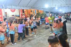 BIB: 3391
                            <button type="button" onclick="openModal(26242163)" class="btn btn-primary btn-sm float-right btn-popup" data-toggle="modal" data-target=".modal-high-quality">
                        <i class="fas fa-shopping-cart"></i> Add to Cart
                    </button>
                                            <button type="button" onclick="isThisMe(26242163, true)" class="btn btn-success btn-sm float-right btn-popup btn-isme hidden" data-toggle="tooltip" data-placement="bottom" title="นี่คือรูปของคุณใช่ไหม คลิกที่นี่เพื่อเอาเข้าอัลบั้ม">
                        <i class="fas fa-plus"></i> Add to album
                    </button>
                    <button type="button" onclick="isThisMe(26242163, false)" class="btn btn-warning btn-sm float-right btn-popup btn-isnotme hidden">
                        <i class="fas fa-ban"></i> Remove from album
                    </button>