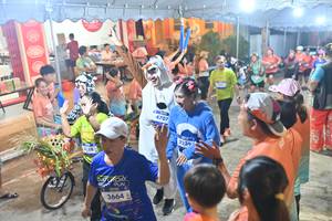 BIB: 4118, 3664, 4707, 3239
                            <button type="button" onclick="openModal(26252949)" class="btn btn-primary btn-sm float-right btn-popup" data-toggle="modal" data-target=".modal-high-quality">
                        <i class="fas fa-shopping-cart"></i> Add to Cart
                    </button>
                                            <button type="button" onclick="isThisMe(26252949, true)" class="btn btn-success btn-sm float-right btn-popup btn-isme hidden" data-toggle="tooltip" data-placement="bottom" title="นี่คือรูปของคุณใช่ไหม คลิกที่นี่เพื่อเอาเข้าอัลบั้ม">
                        <i class="fas fa-plus"></i> Add to album
                    </button>
                    <button type="button" onclick="isThisMe(26252949, false)" class="btn btn-warning btn-sm float-right btn-popup btn-isnotme hidden">
                        <i class="fas fa-ban"></i> Remove from album
                    </button>