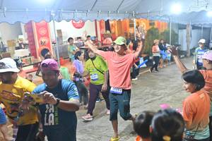 BIB: 2024, 3932
                            <button type="button" onclick="openModal(26253017)" class="btn btn-primary btn-sm float-right btn-popup" data-toggle="modal" data-target=".modal-high-quality">
                        <i class="fas fa-shopping-cart"></i> Add to Cart
                    </button>
                                            <button type="button" onclick="isThisMe(26253017, true)" class="btn btn-success btn-sm float-right btn-popup btn-isme hidden" data-toggle="tooltip" data-placement="bottom" title="นี่คือรูปของคุณใช่ไหม คลิกที่นี่เพื่อเอาเข้าอัลบั้ม">
                        <i class="fas fa-plus"></i> Add to album
                    </button>
                    <button type="button" onclick="isThisMe(26253017, false)" class="btn btn-warning btn-sm float-right btn-popup btn-isnotme hidden">
                        <i class="fas fa-ban"></i> Remove from album
                    </button>