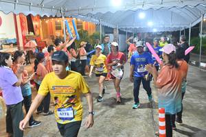 BIB: 4778, 3530
                            <button type="button" onclick="openModal(26241447)" class="btn btn-primary btn-sm float-right btn-popup" data-toggle="modal" data-target=".modal-high-quality">
                        <i class="fas fa-shopping-cart"></i> Add to Cart
                    </button>
                                            <button type="button" onclick="isThisMe(26241447, true)" class="btn btn-success btn-sm float-right btn-popup btn-isme hidden" data-toggle="tooltip" data-placement="bottom" title="นี่คือรูปของคุณใช่ไหม คลิกที่นี่เพื่อเอาเข้าอัลบั้ม">
                        <i class="fas fa-plus"></i> Add to album
                    </button>
                    <button type="button" onclick="isThisMe(26241447, false)" class="btn btn-warning btn-sm float-right btn-popup btn-isnotme hidden">
                        <i class="fas fa-ban"></i> Remove from album
                    </button>